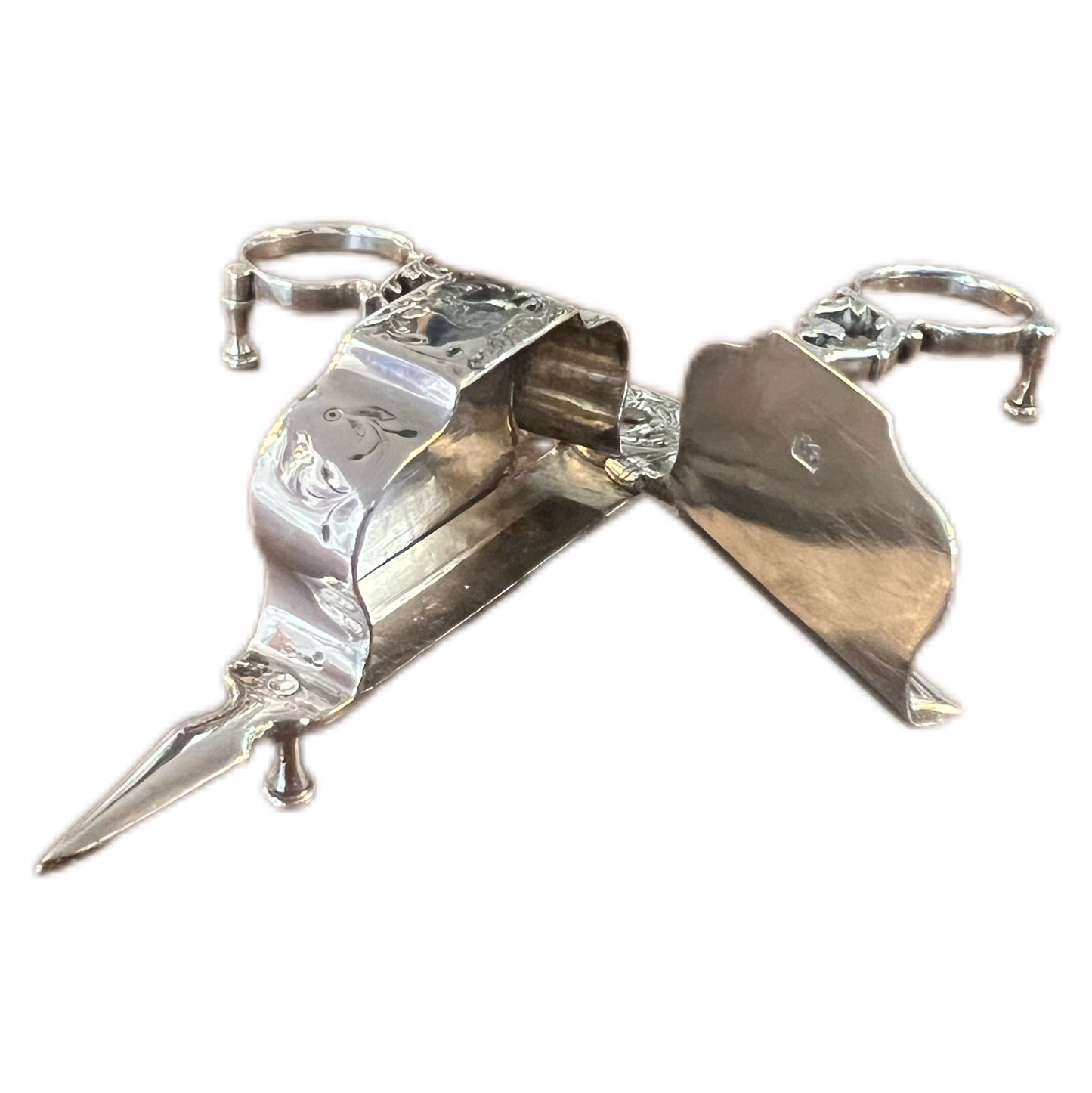 Antique George II crested sterling silver wick trimmers, London, 1759.