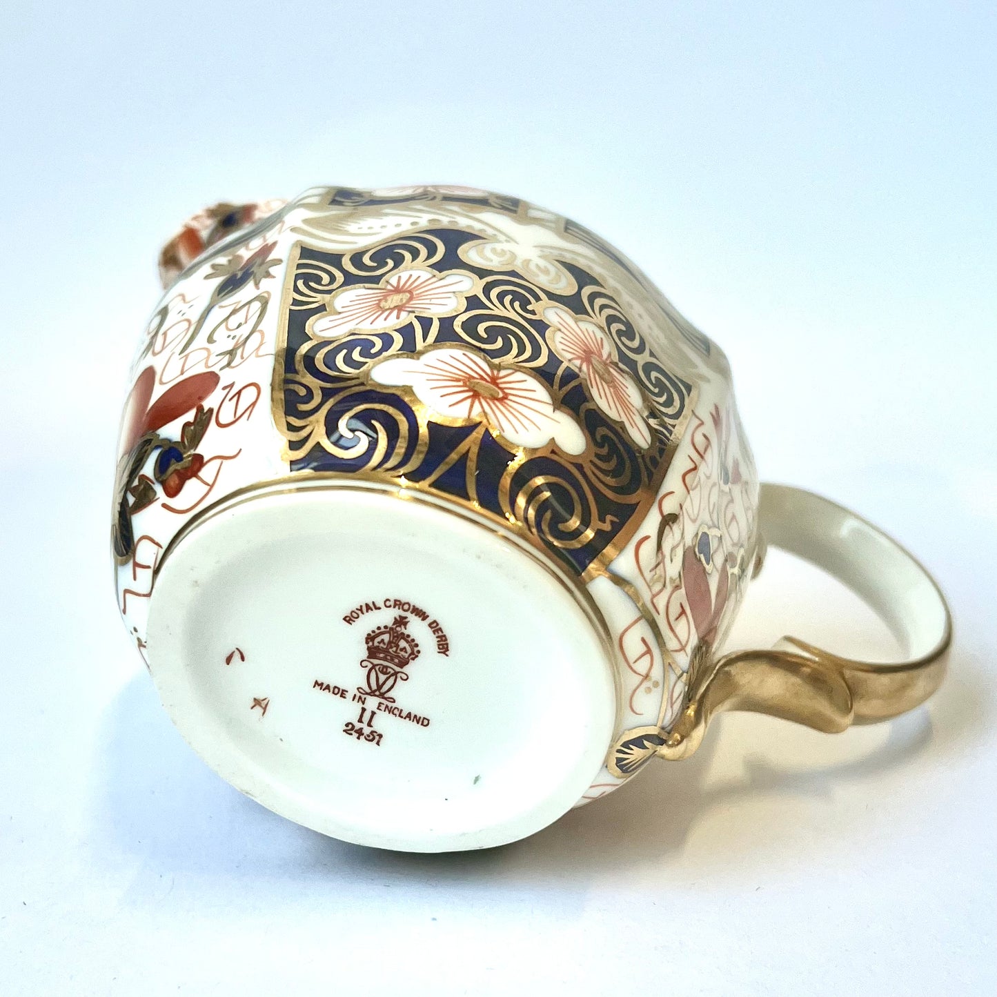 Vintage Royal Crown Derby Royal Crown Derby Traditional Imari creamer jug, circa 1939