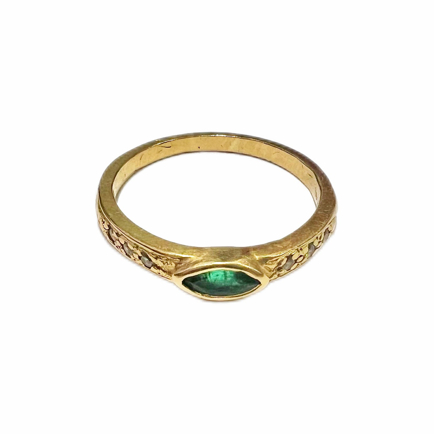 Vintage midcentury 18ct gold marquise bezel set emerald ring