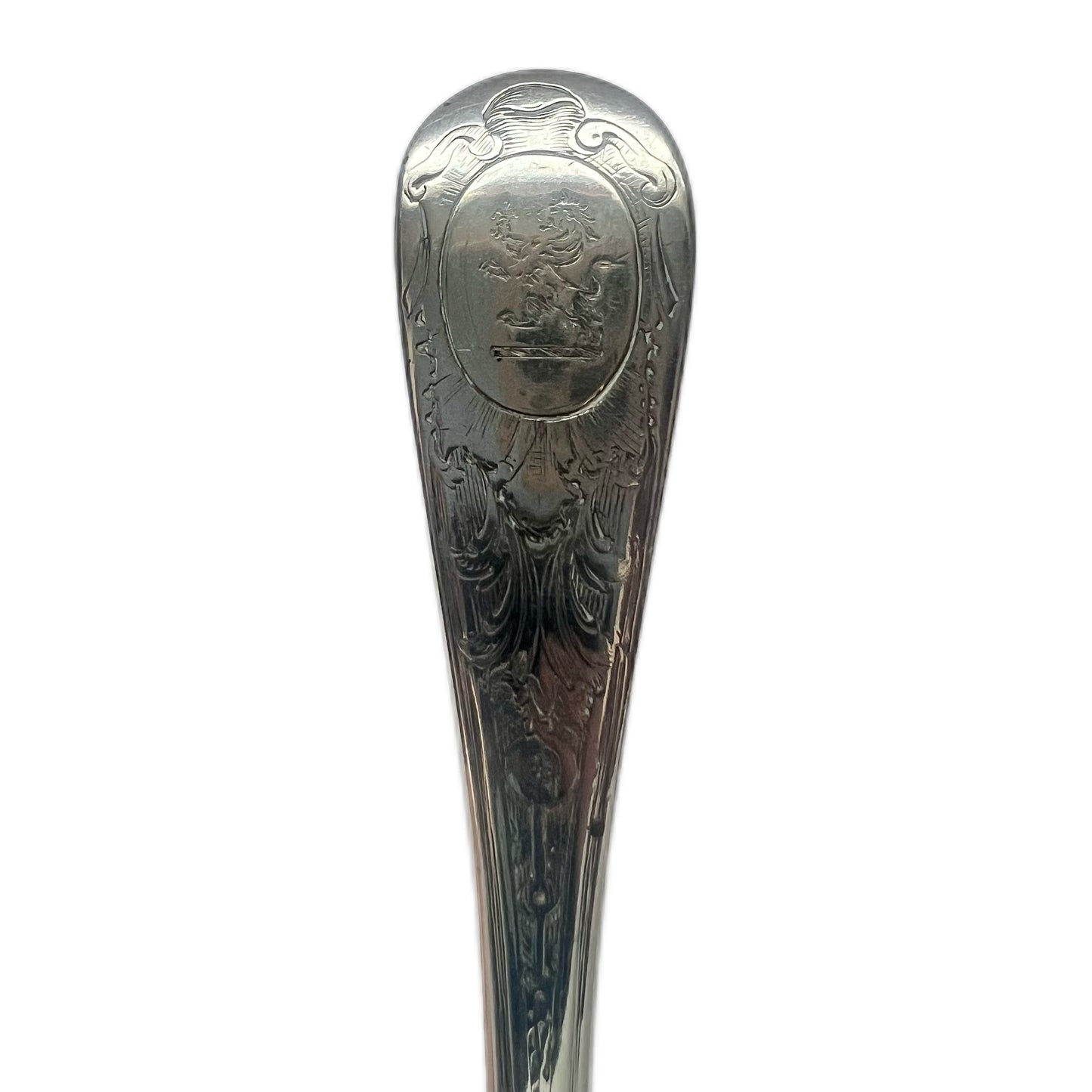 Antique High Victorian crested sterling silver butter knife, London, 1866, John Hunt & Robert Russell