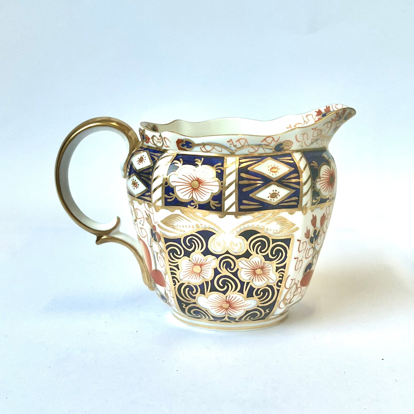 Vintage Royal Crown Derby Royal Crown Derby Traditional Imari creamer jug, circa 1939