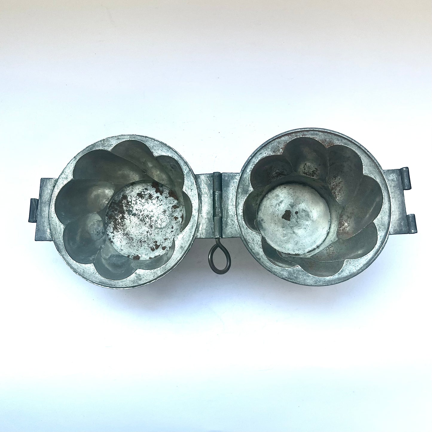 Late Victorian Benham & Sons double-section pewter jelly or ice cream mould circa 1864 to 1891