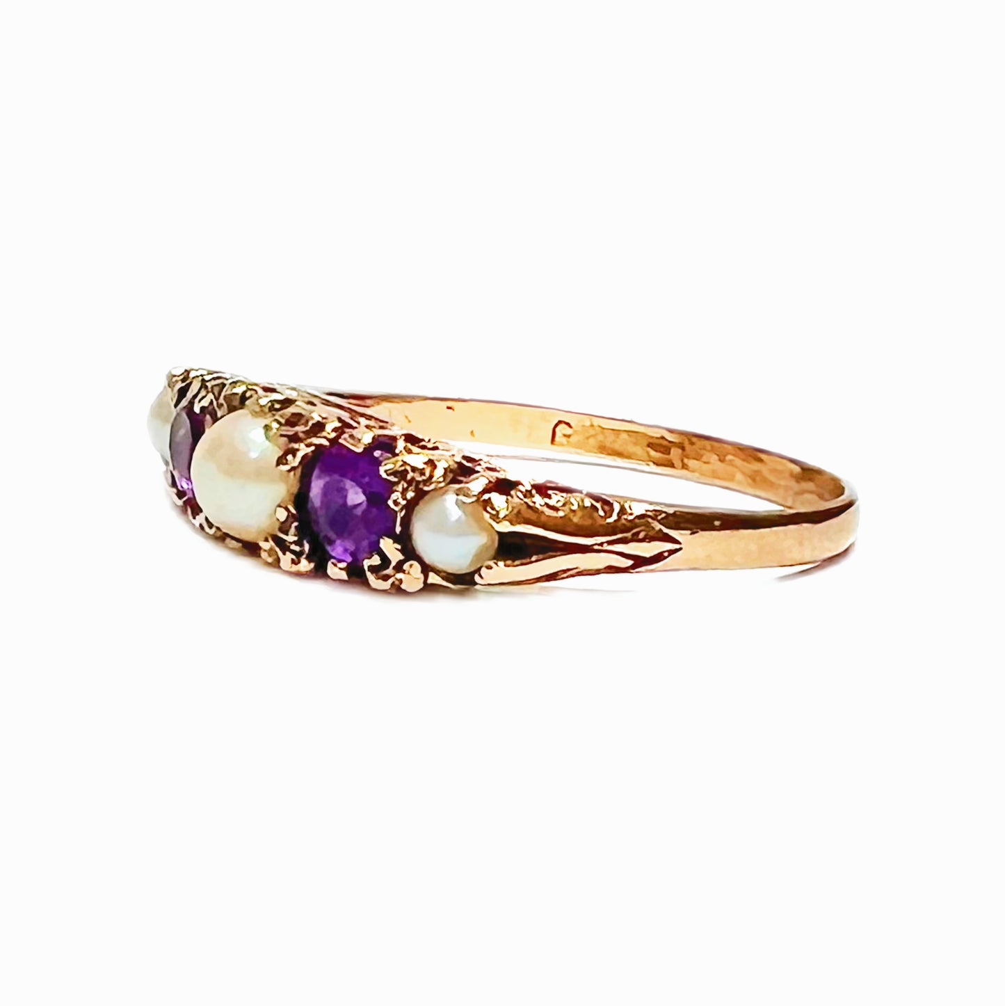 Early Edwardian 9ct amethyst and pearl ring
