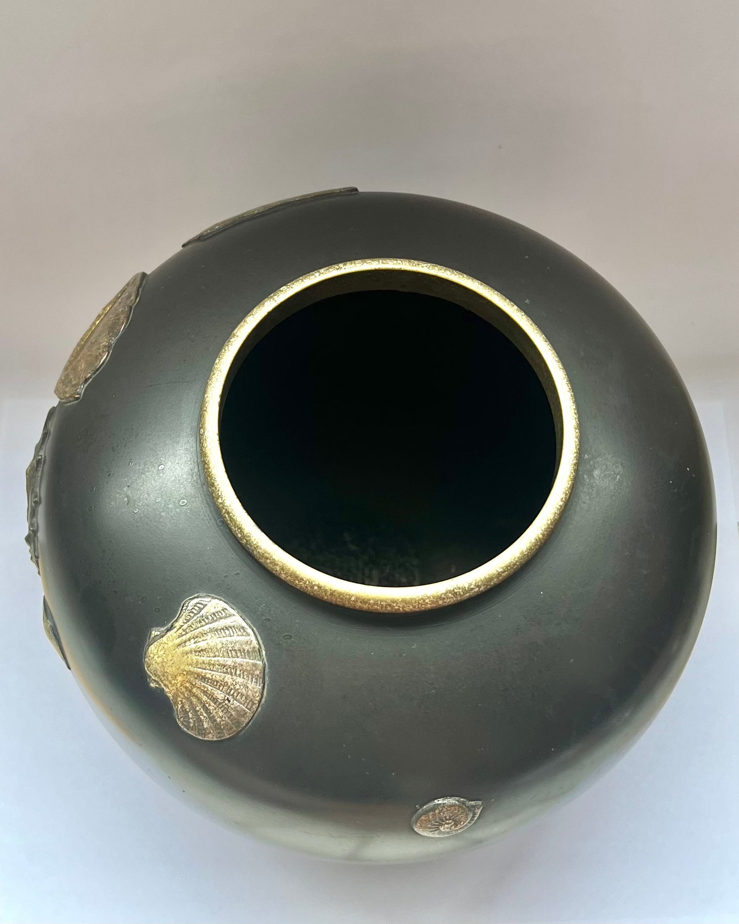 Late Meiji Period Japanese bronze vase with gilt seashell motifs circa 1900s