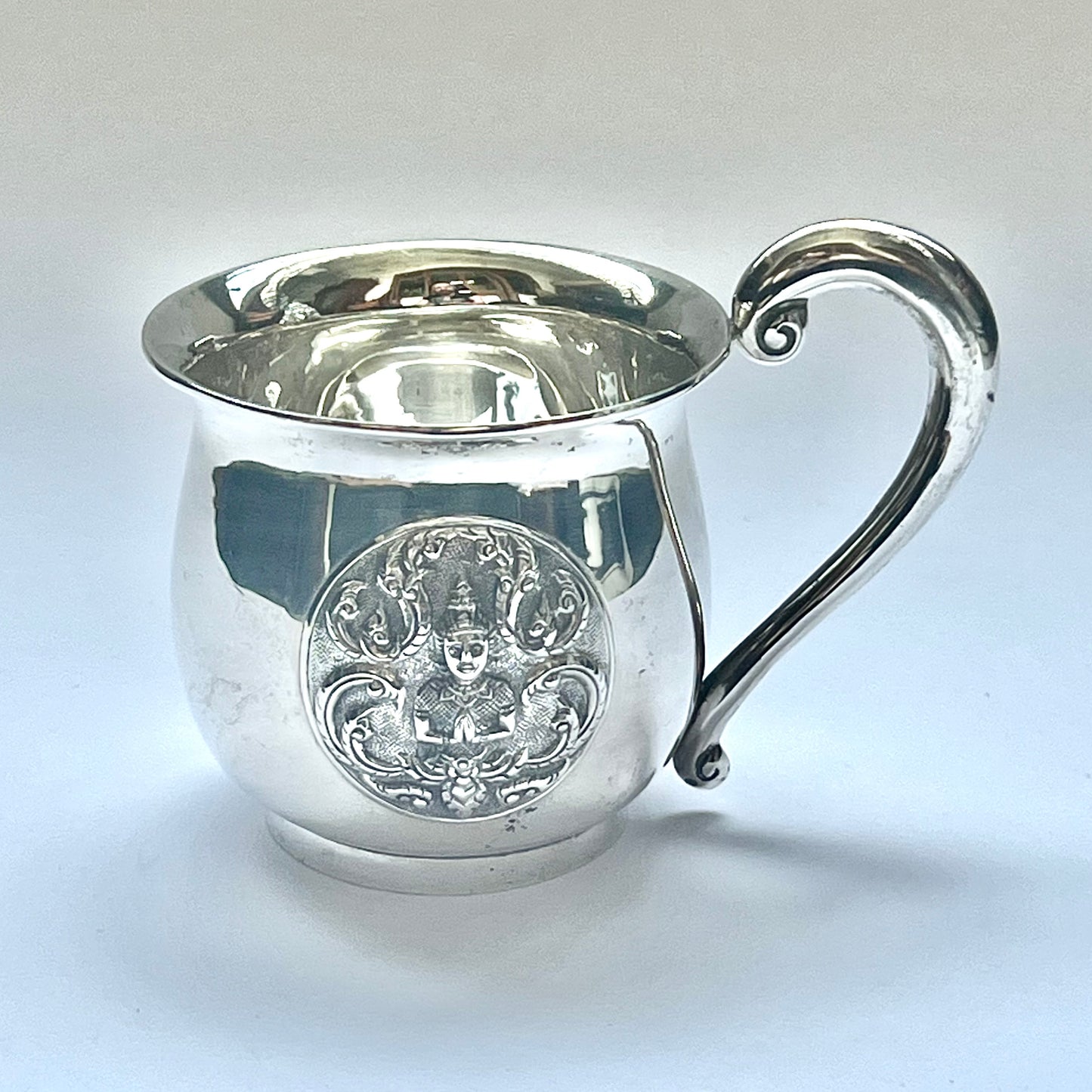 Vintage midcentury Siam sterling silver mug