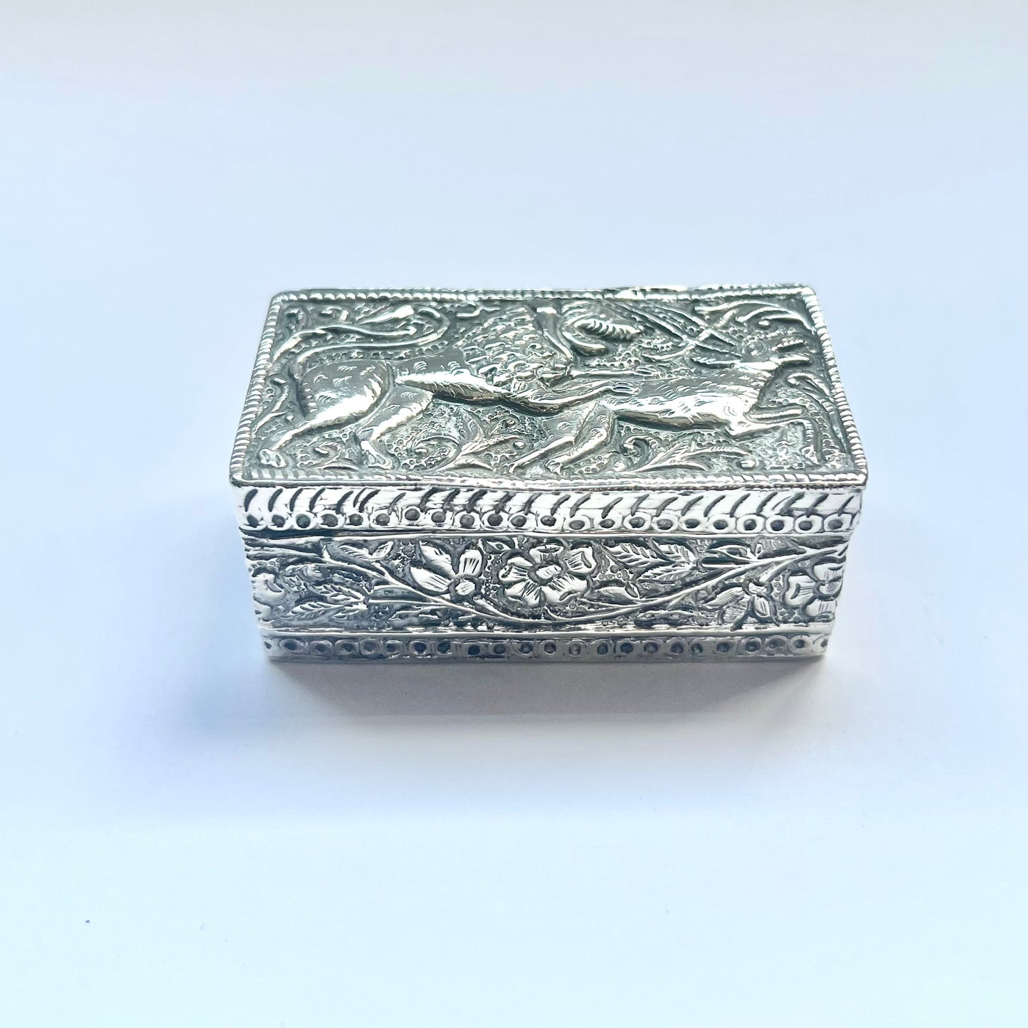 Vintage possibly antique early 20th century Indian silver trinket or pill box