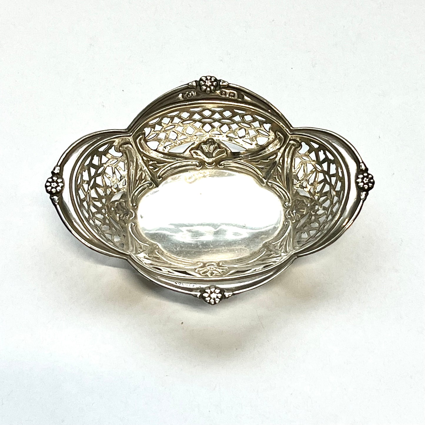 Antique English sterling silver bonbon dish with pierced design, marks for Edwin Joseph Houlston, 1908, Birmingham