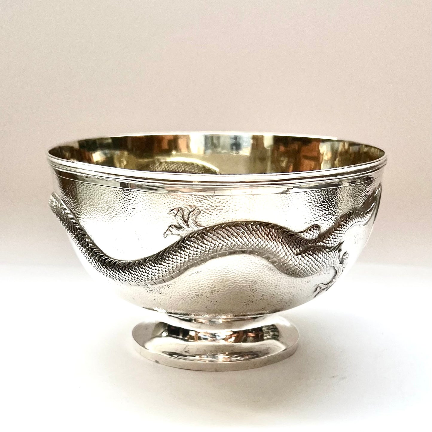 Antique Chinese export silver trophy bowl with twin dragon motifs, with marks for Tuck Chang, a renowned Shanghai retail silversmith