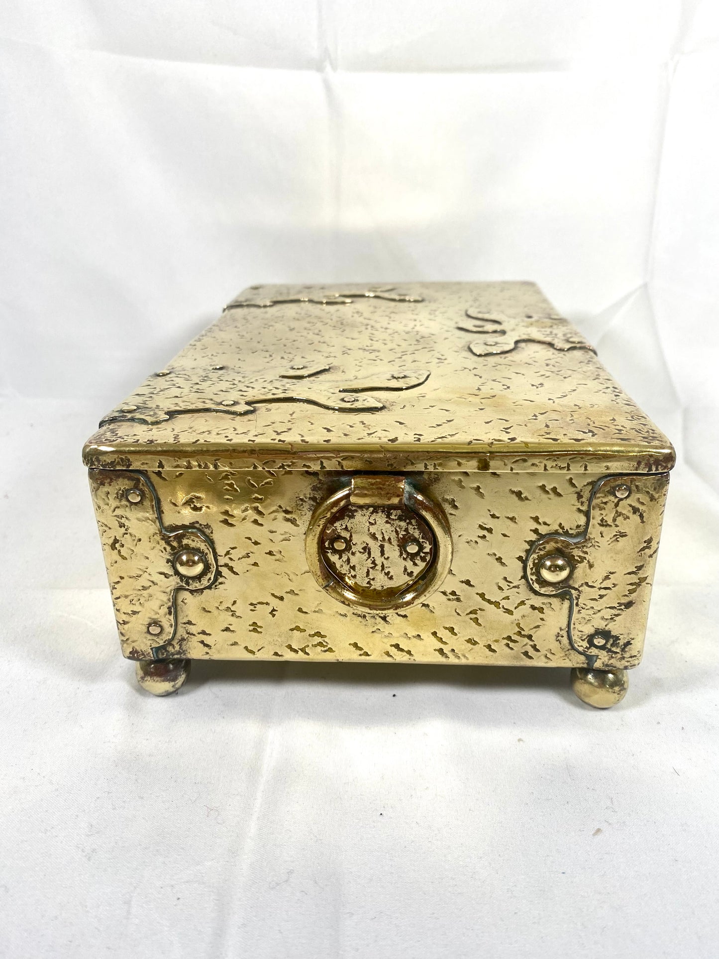 Fine Scottish Arts & Crafts Lidded Box, Glasgow School, Hand-hammered Exterior and Hinges