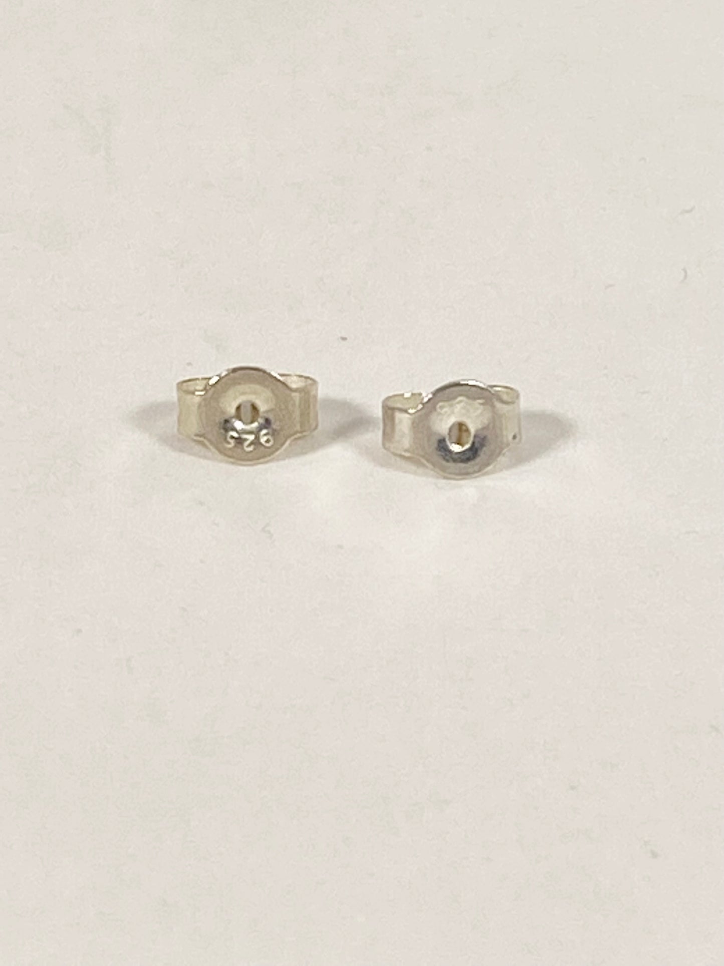古代/古董爪哇贸易珠 - 约 10 至 14 世纪的千花眼珠耳环，镶嵌在纯银中