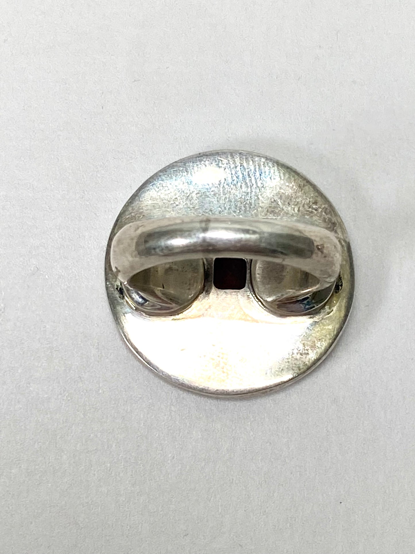 古董清朝嘉庆年间（1796-1820 年）纯银钱币戒指，配石榴石