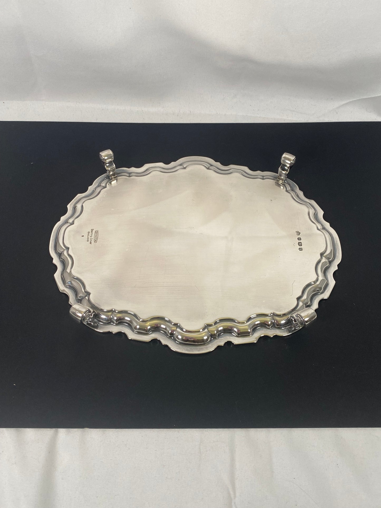 Elizabeth II sterling silver card salver/ waiter with crisp hallmarks for Elkington & Co., Sheffield, 1966.