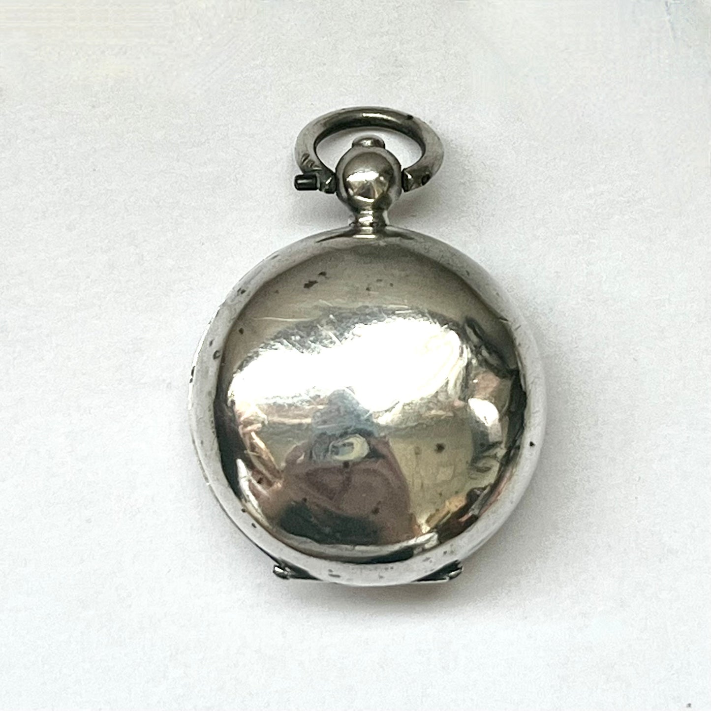 Antique sterling silver double sovereign case. Levi & Salaman, 1899, Birmingham.