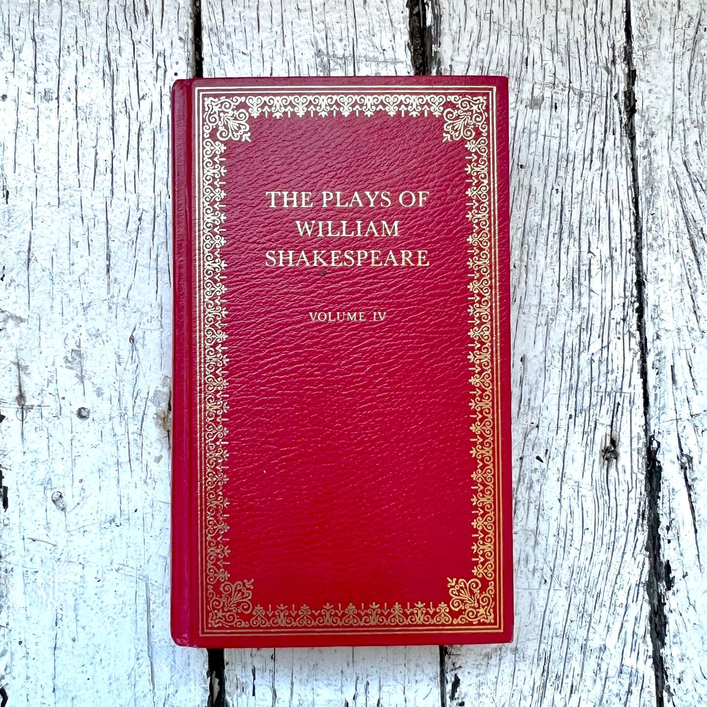 复古鹅卵石图书馆红色皮革镀金莎士比亚戏剧第四卷，精装书，1985 年