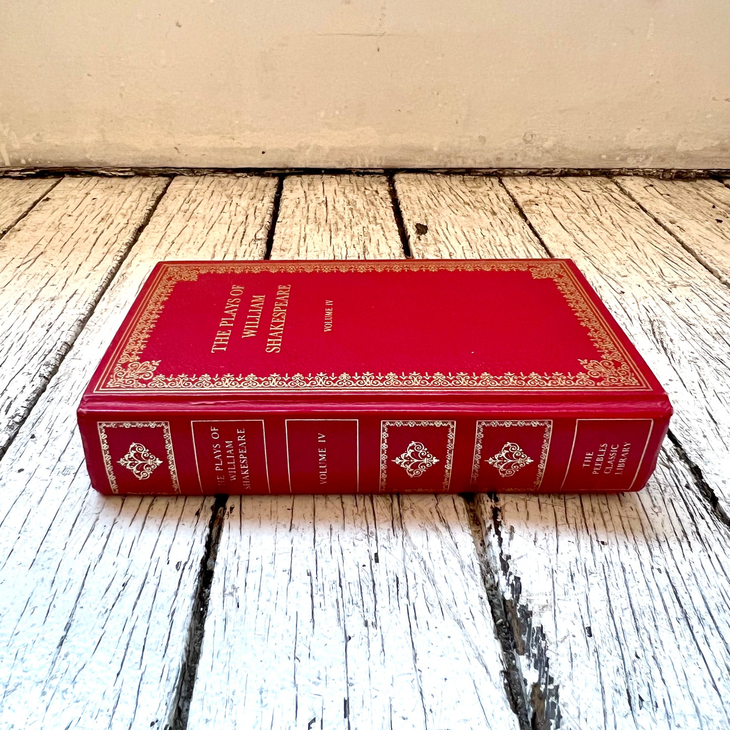 复古鹅卵石图书馆红色皮革镀金莎士比亚戏剧第四卷，精装书，1985 年