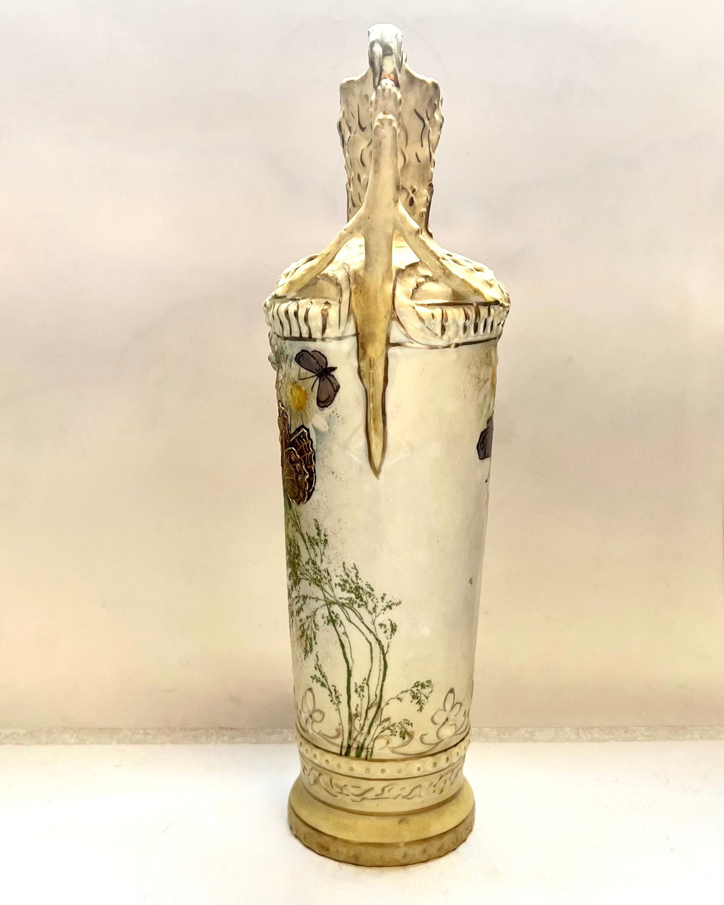 Art Nouveau Royal Vienna twin-handled vase from the Alexandra Porcelain Works circa 1905-1910