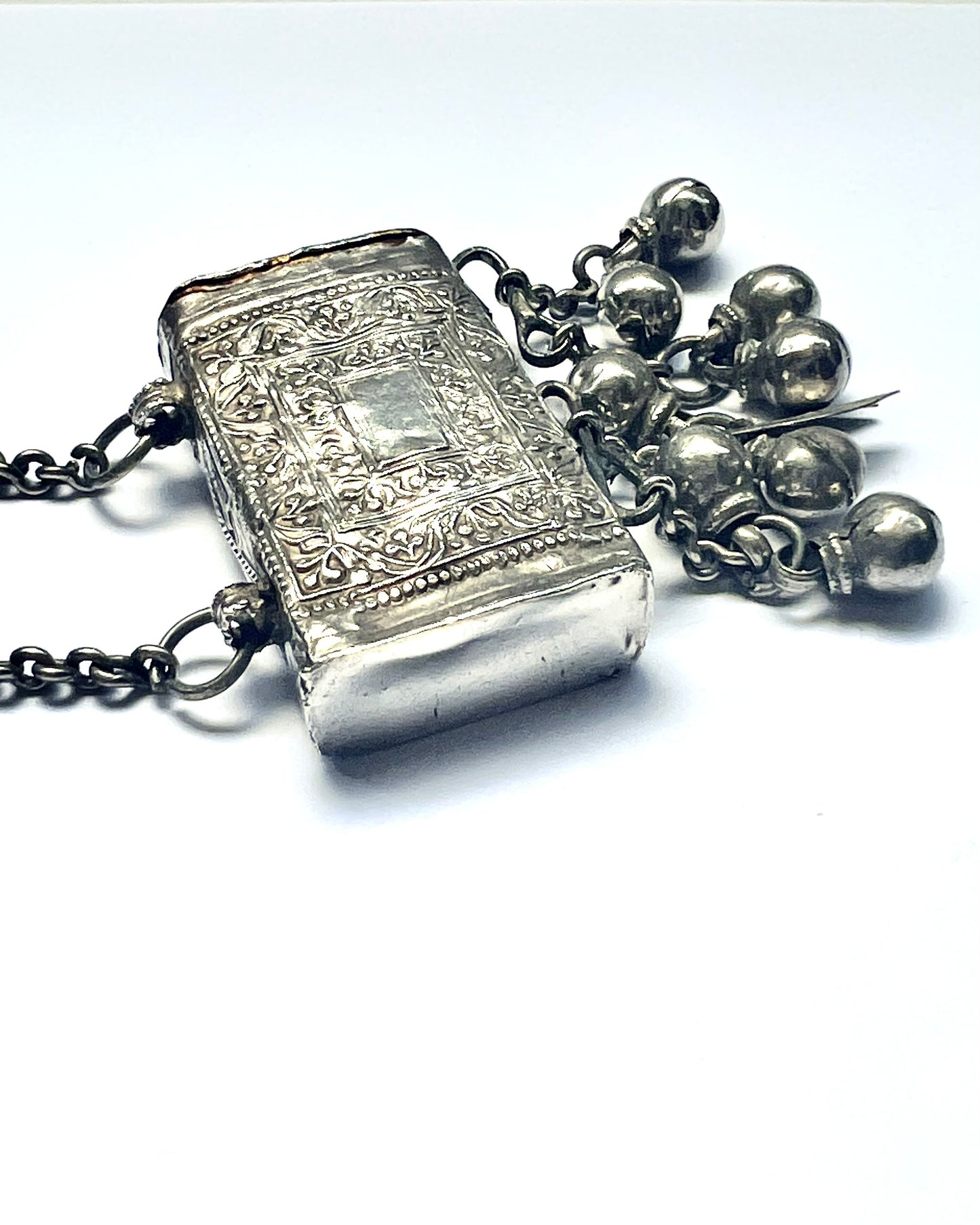 漂亮的古董拉贾斯坦银护身符/祈祷盒项链，约 19 世纪