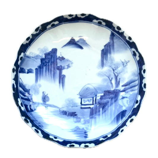Lovely Edo period late 18th to early 19th century Japanese porcelain shallow bowl, 4 available