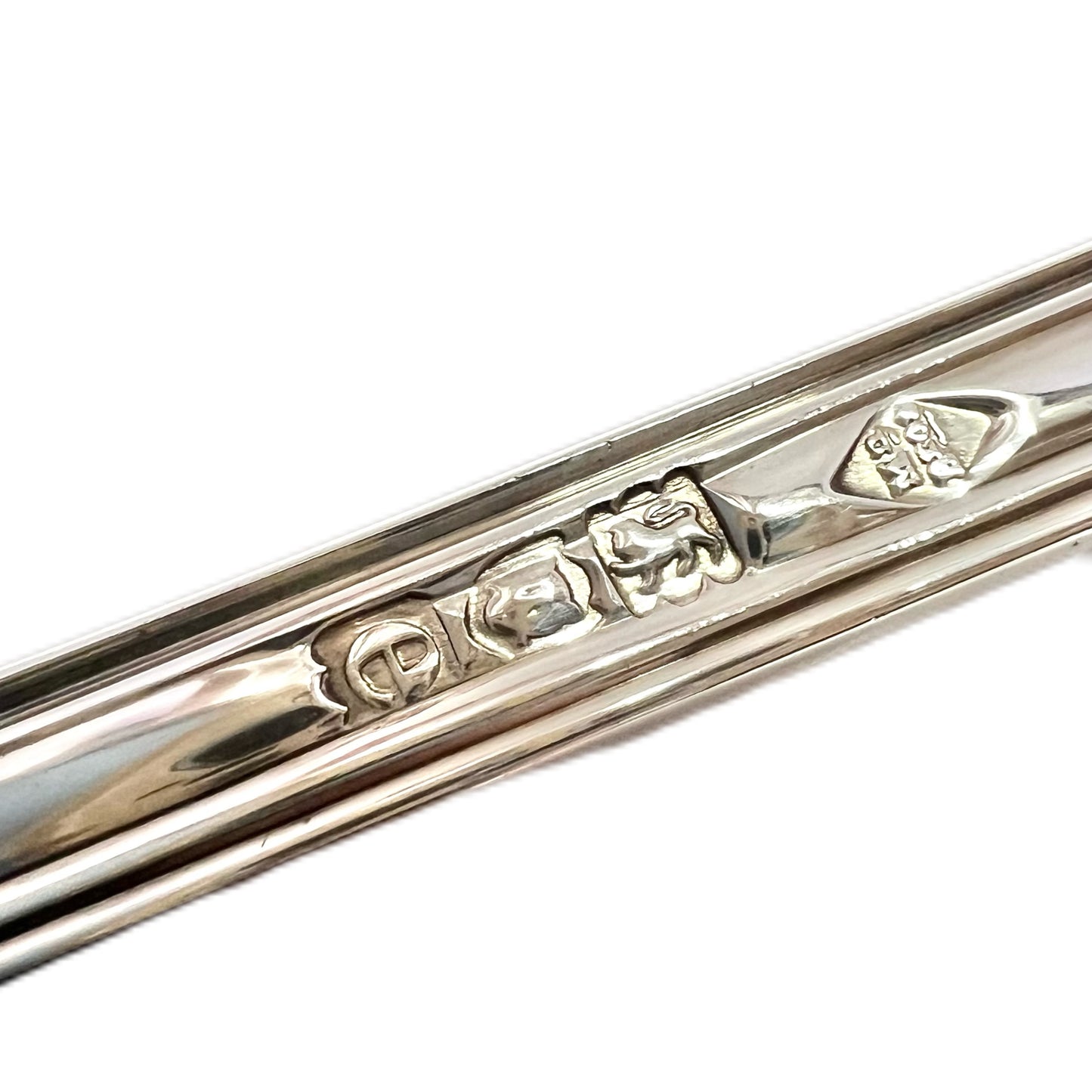 Substantial Late Victorian Mappin Brothers sterling silver ladle