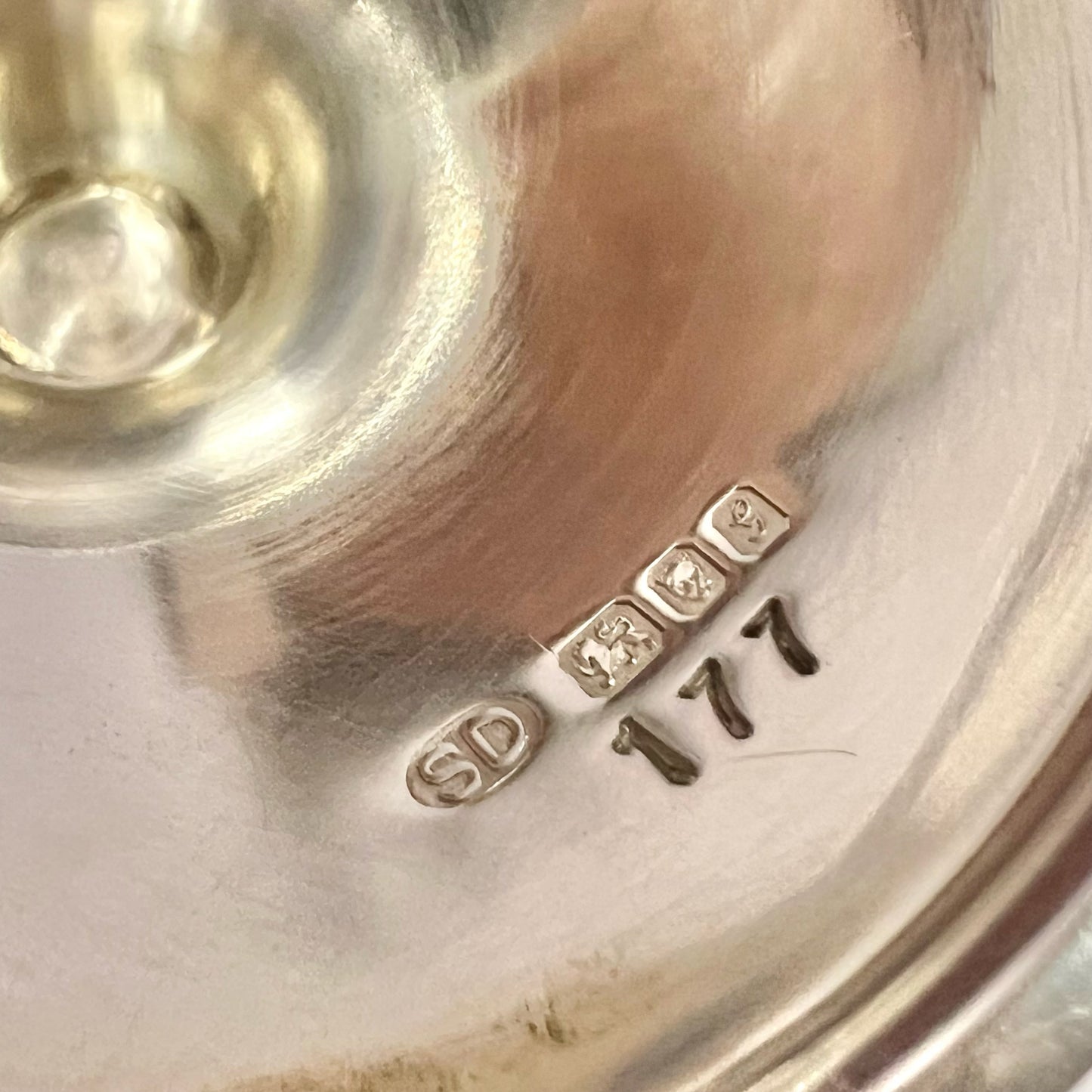 Stunning QEII Stuart Devlin Royal Wedding sterling silver and gilt goblet