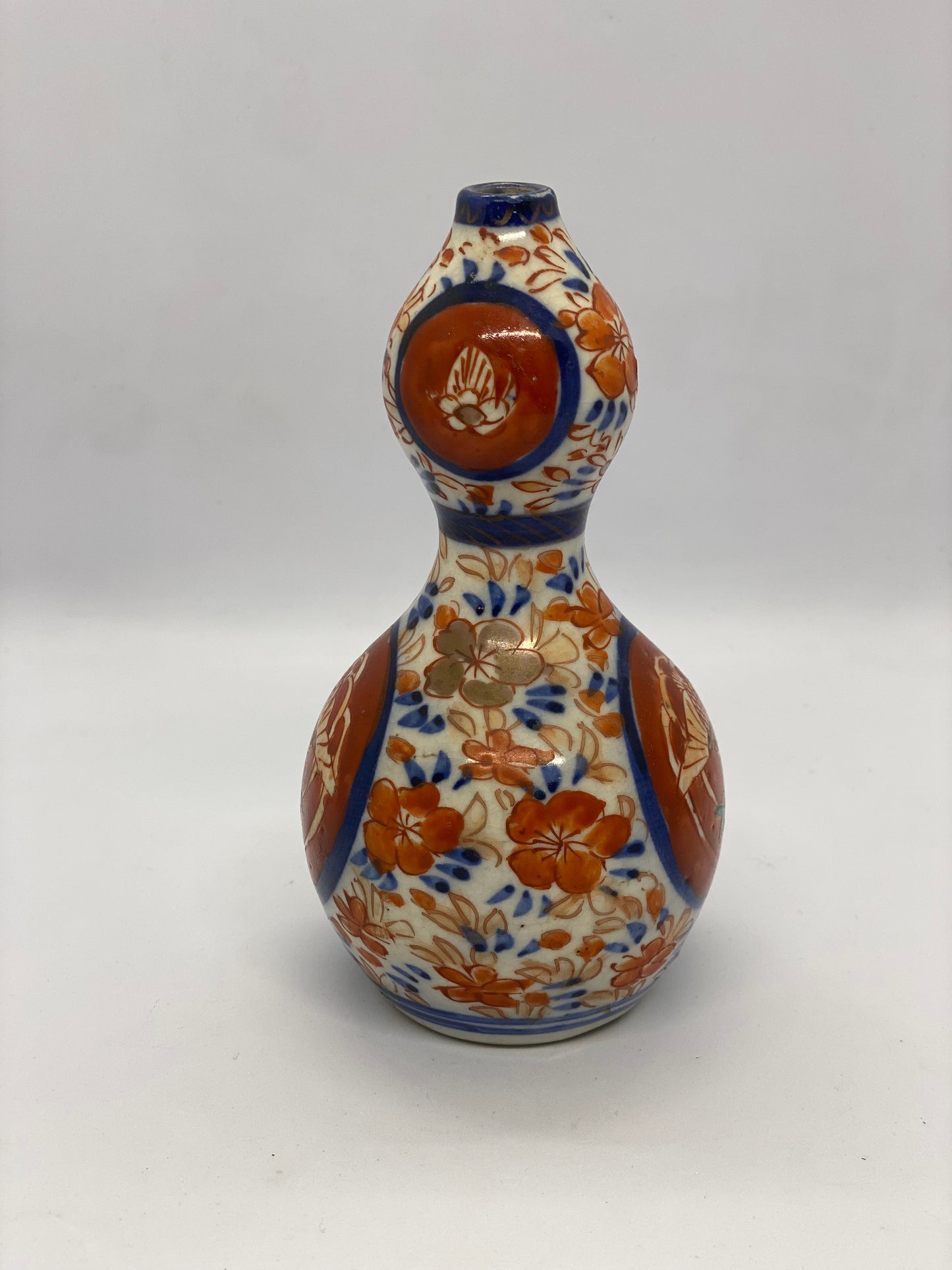 19th century Japanese Imariware Bottle or Calabash Gourd Figural Vase, Hand-Painted Details