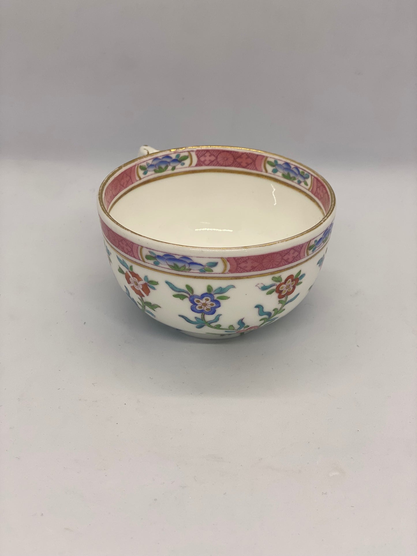 古董中国风 Minton 茶杯和茶碟套装，约 1858 年