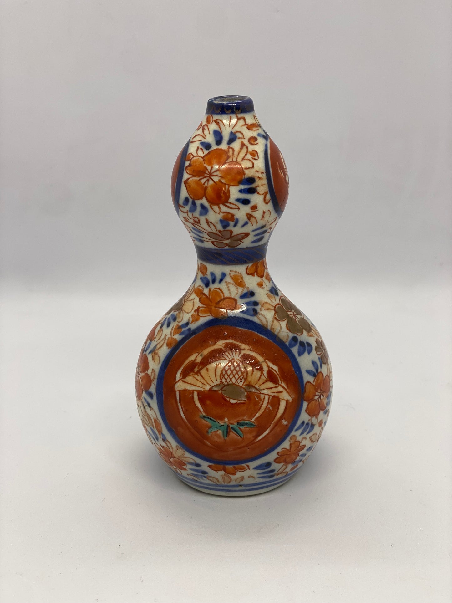 19th century Japanese Imariware Bottle or Calabash Gourd Figural Vase, Hand-Painted Details