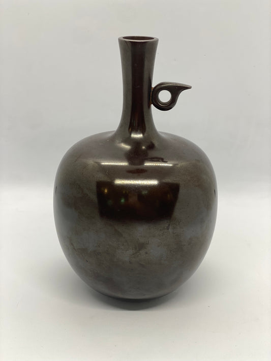 漂亮的复古日本青铜花瓶，有签名。