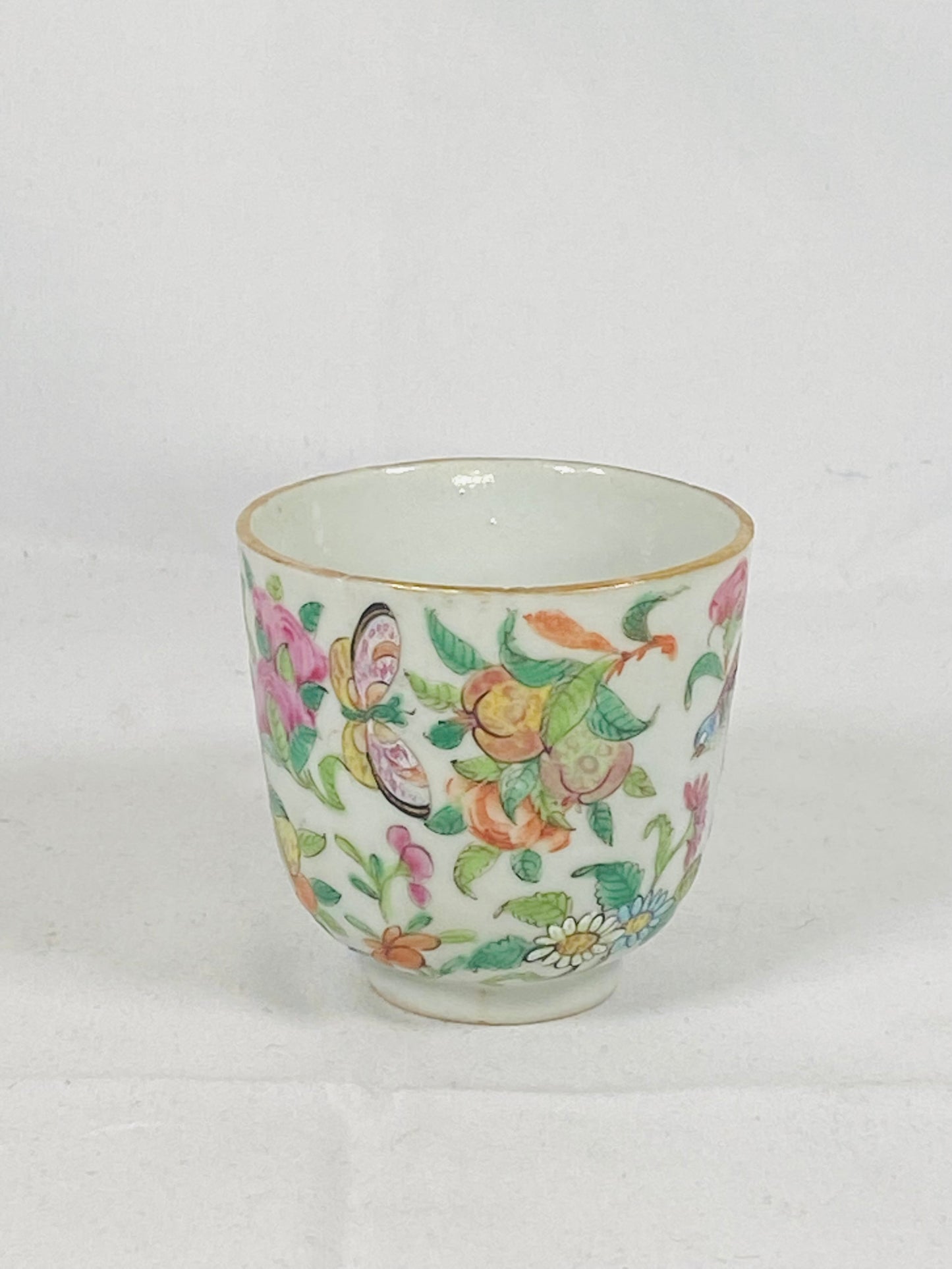 Antique Qing Celadon Porcelain Teacup w Canton famille rose enamels. Tongzhi period circa 1860