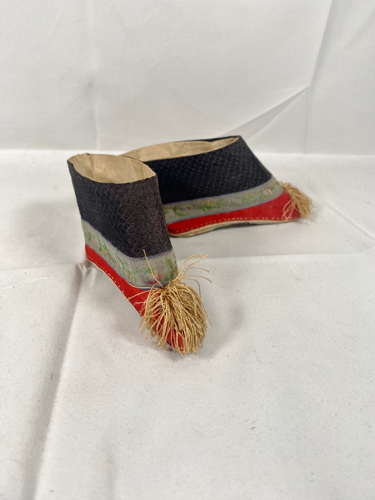 Lovely Antique Chinese Lotus / Golden Lily Shoes with Embroidered Soles, Wedding Shoes Shandong Style