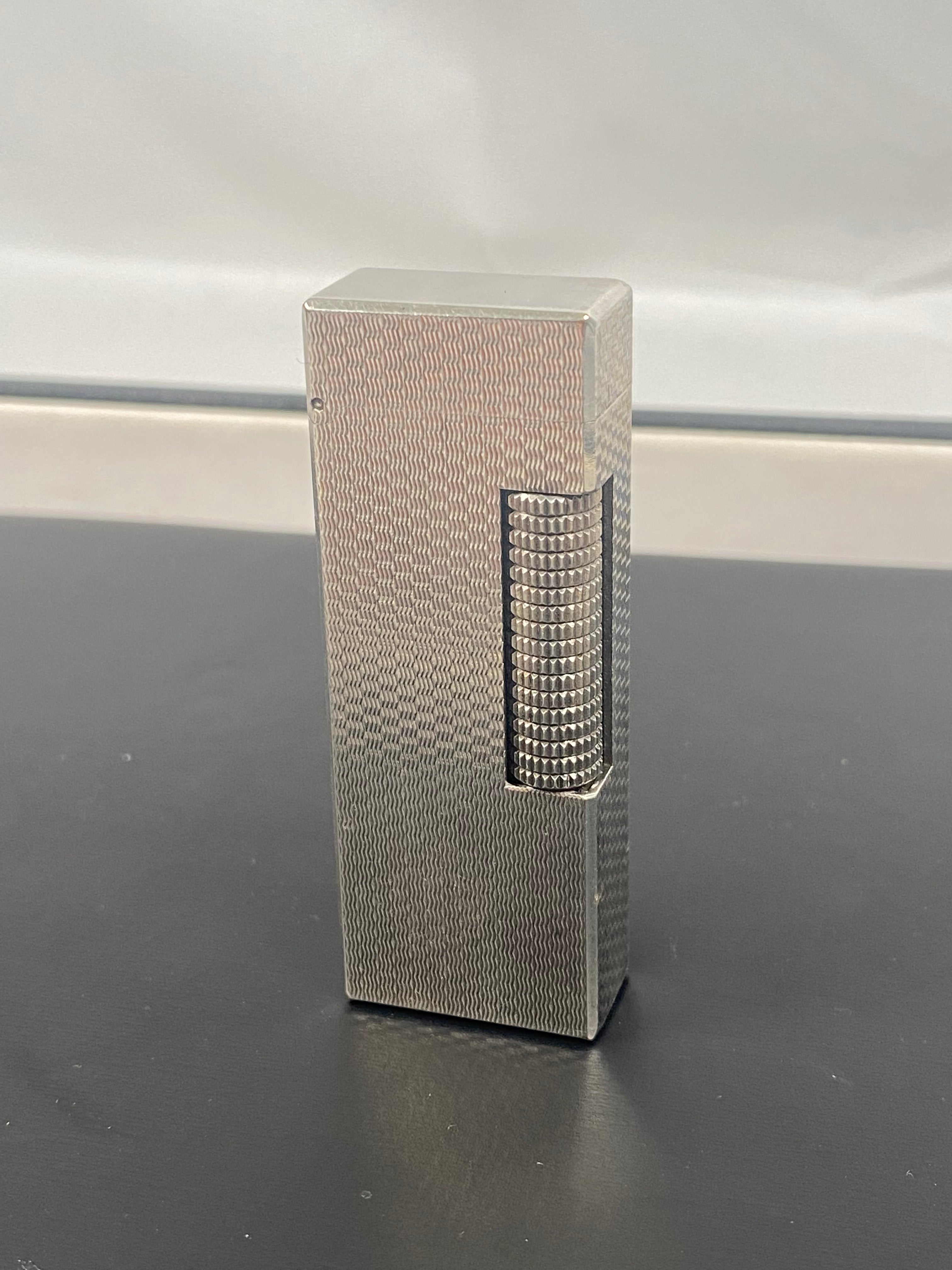 Solid silver hot sale dunhill lighter