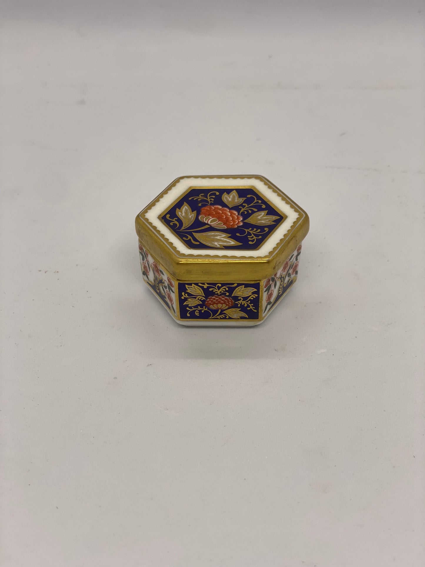 Vintage Royal Crown Derby Octagonal Oval Imari /Chinoiserie Pill Box / Trinket Pot