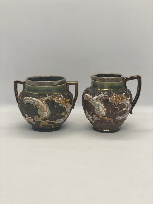 *罕见* 道尔顿兰贝斯龙纹水壶和碗，带银底座，约 1890 年