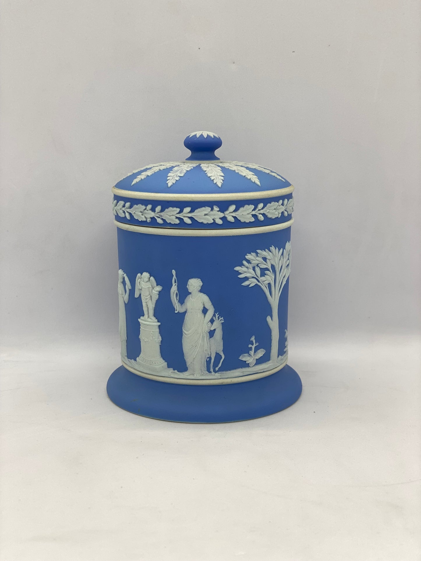 Vintage Wedgwood jasperware jar