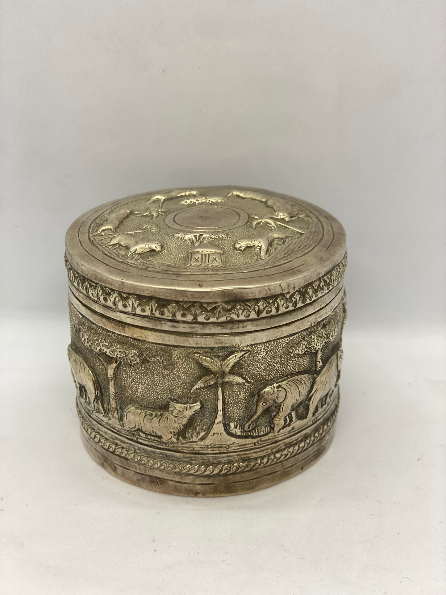 Round Colonial Indian Silver Box