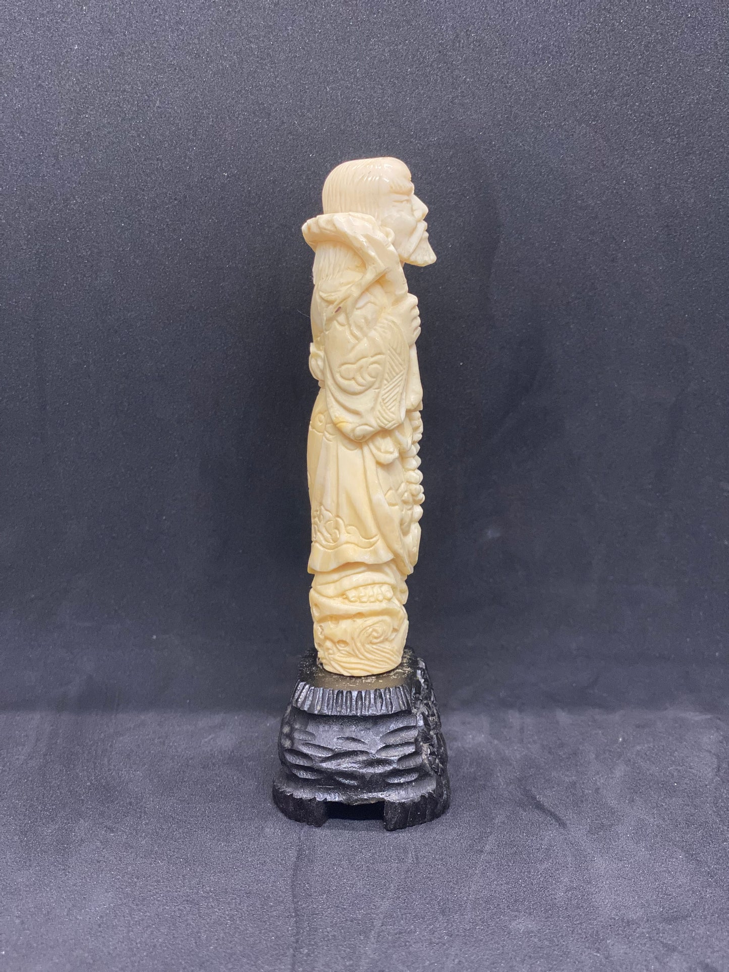 Chinese Antique Ivory Figurine of Sage Holding his Prayer Beads