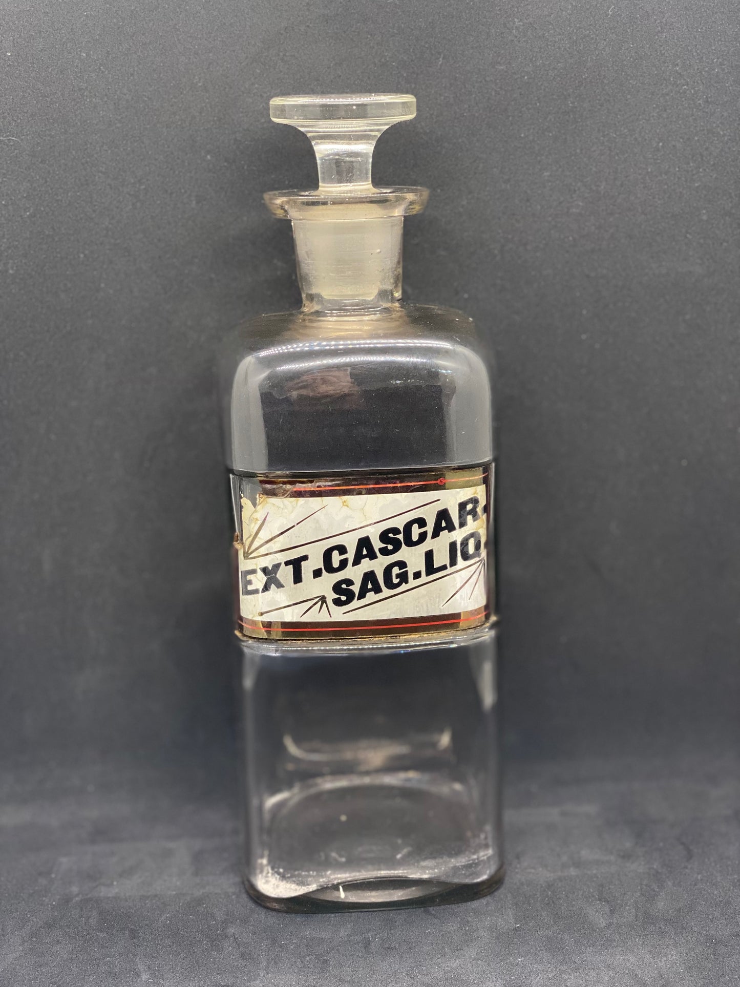 Antique UK Apothecary Bottle by YG Co. c 1880- Ext. Cascar Sag. Liq. (Cascara)