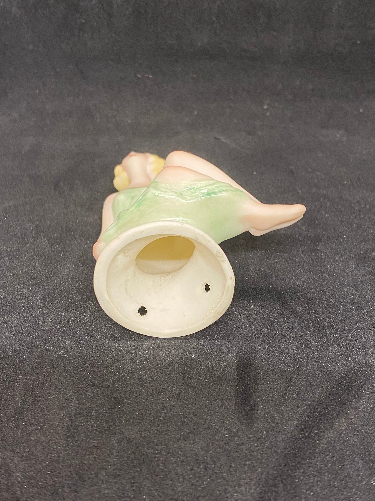 Art Deco 30s to 40s Bisque Porcelain Flapper Girl Figure