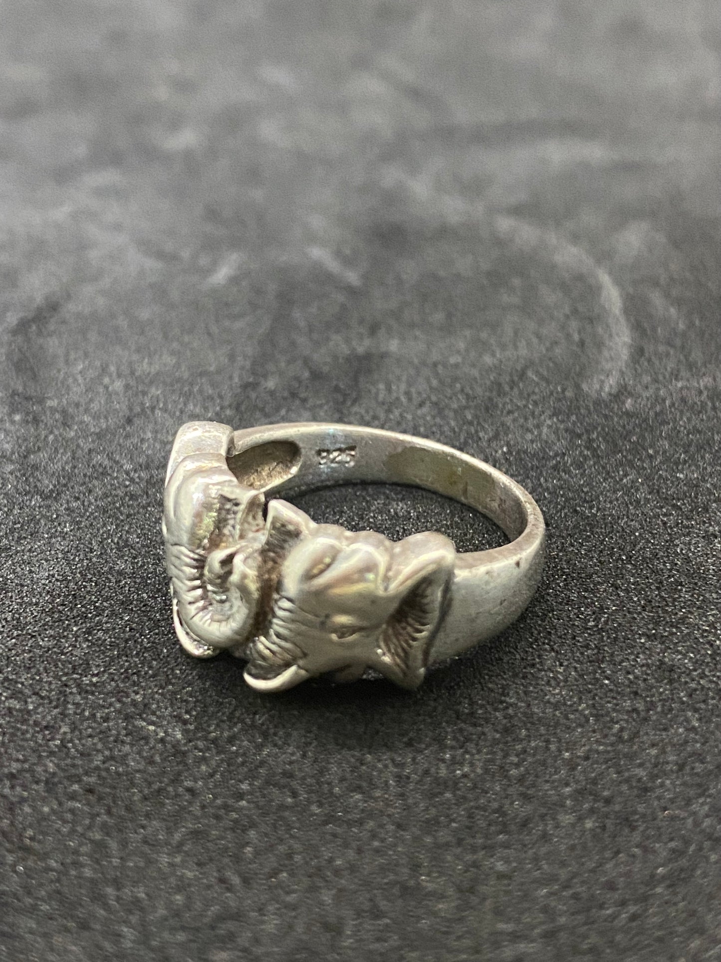 Vintage Double Elephant Sterling Silver Ring