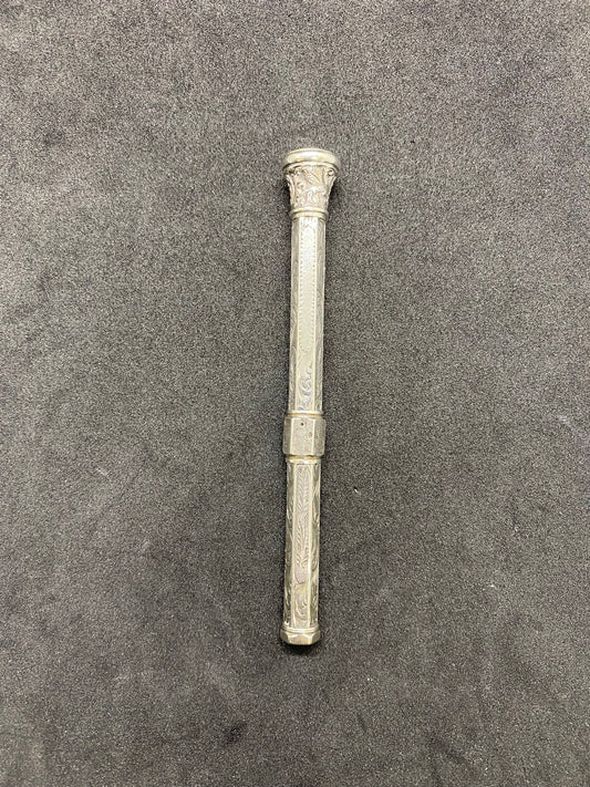 Lápiz propulsor de plata esterlina de finales de la época victoriana con tapa con sello de ágata