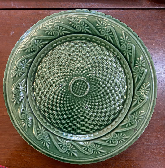 Antique Majolica Plate w Basketweave Motif in style of Bordallo Pinheiro