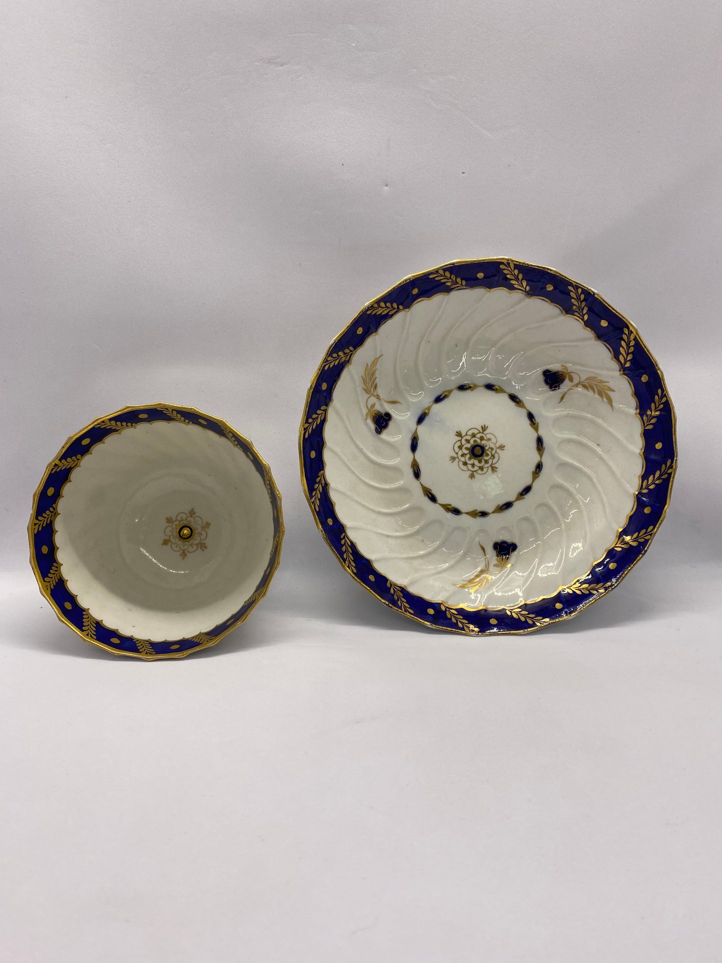 Late 18th Century Worcester Porcelain Regency Period Tea Bowl and Saucer Set (Flight Period)
