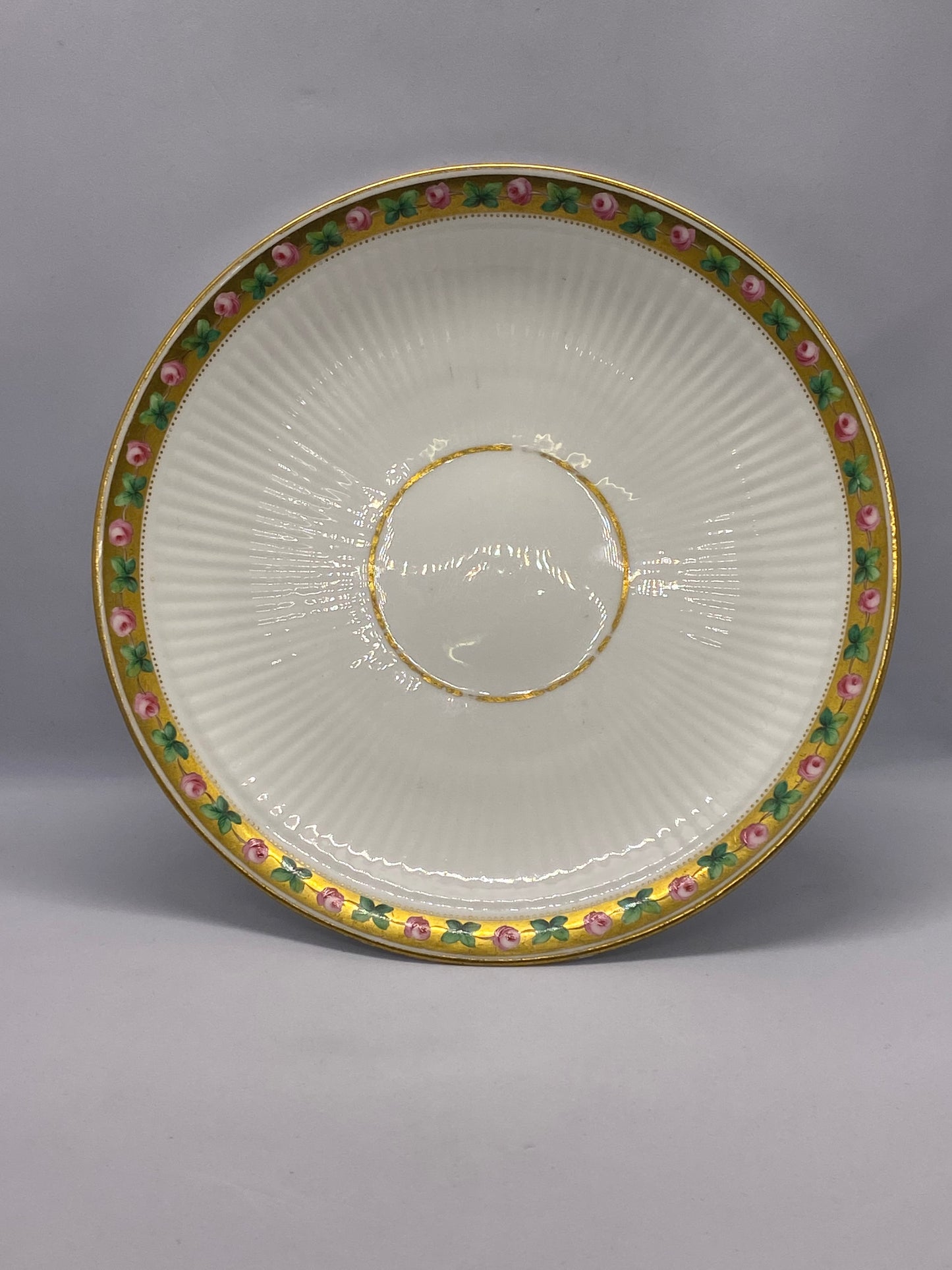 Mid Victorian Set of Two Shallow Dishes, Attributed Minton. Gilt and Rose Motifs c 1850-1853