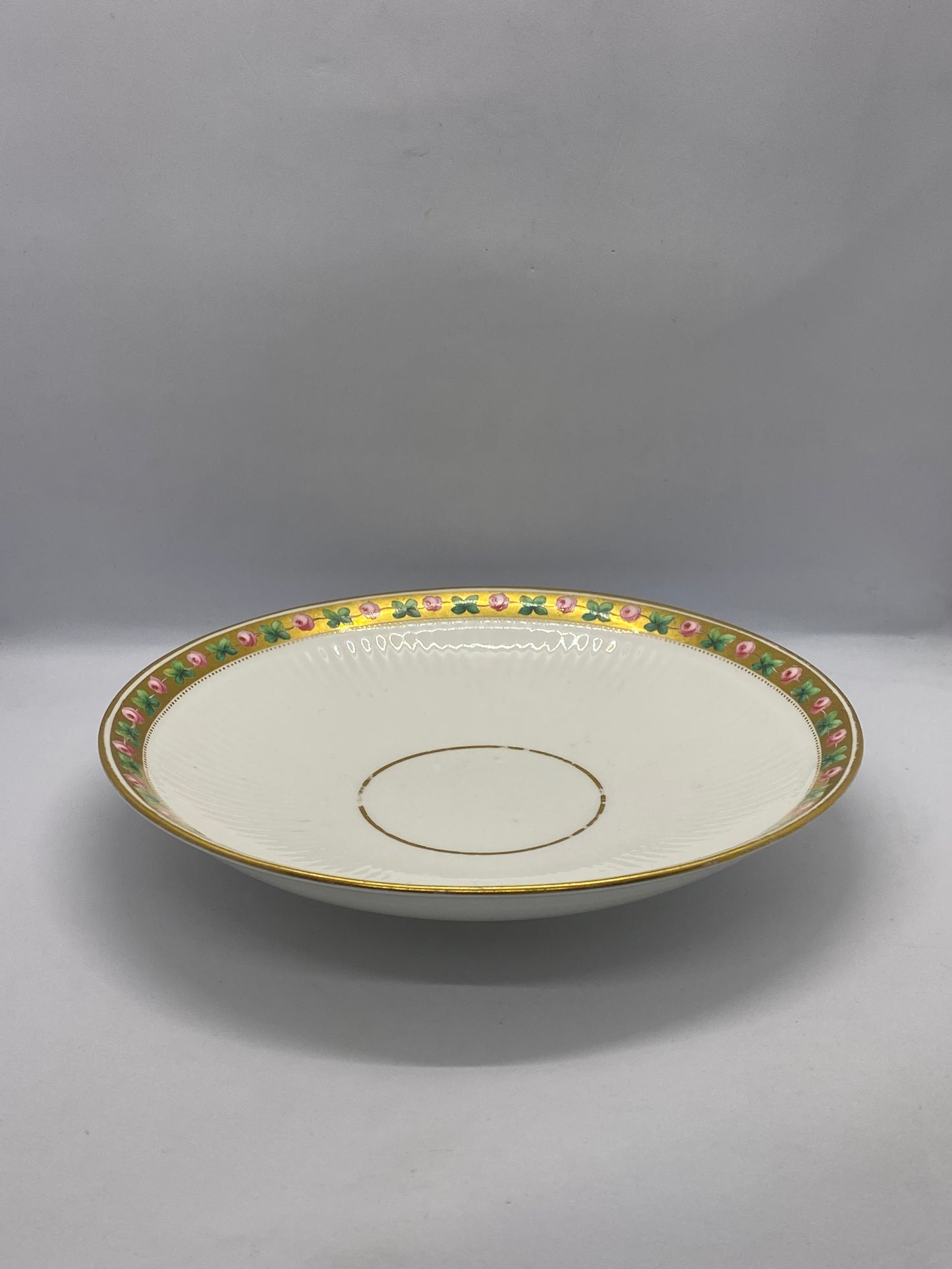 Mid Victorian Set of Two Shallow Dishes, Attributed Minton. Gilt and Rose Motifs c 1850-1853