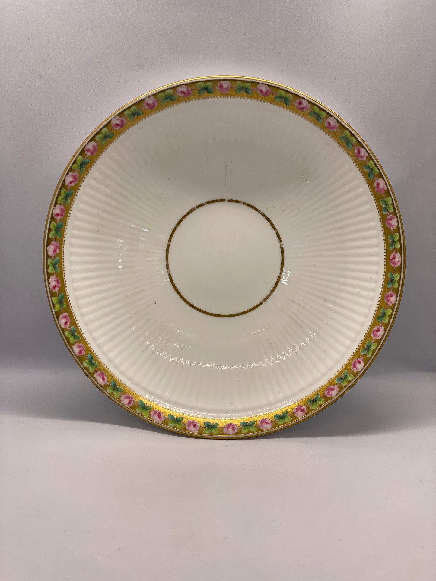 Mid Victorian Set of Two Shallow Dishes, Attributed Minton. Gilt and Rose Motifs c 1850-1853