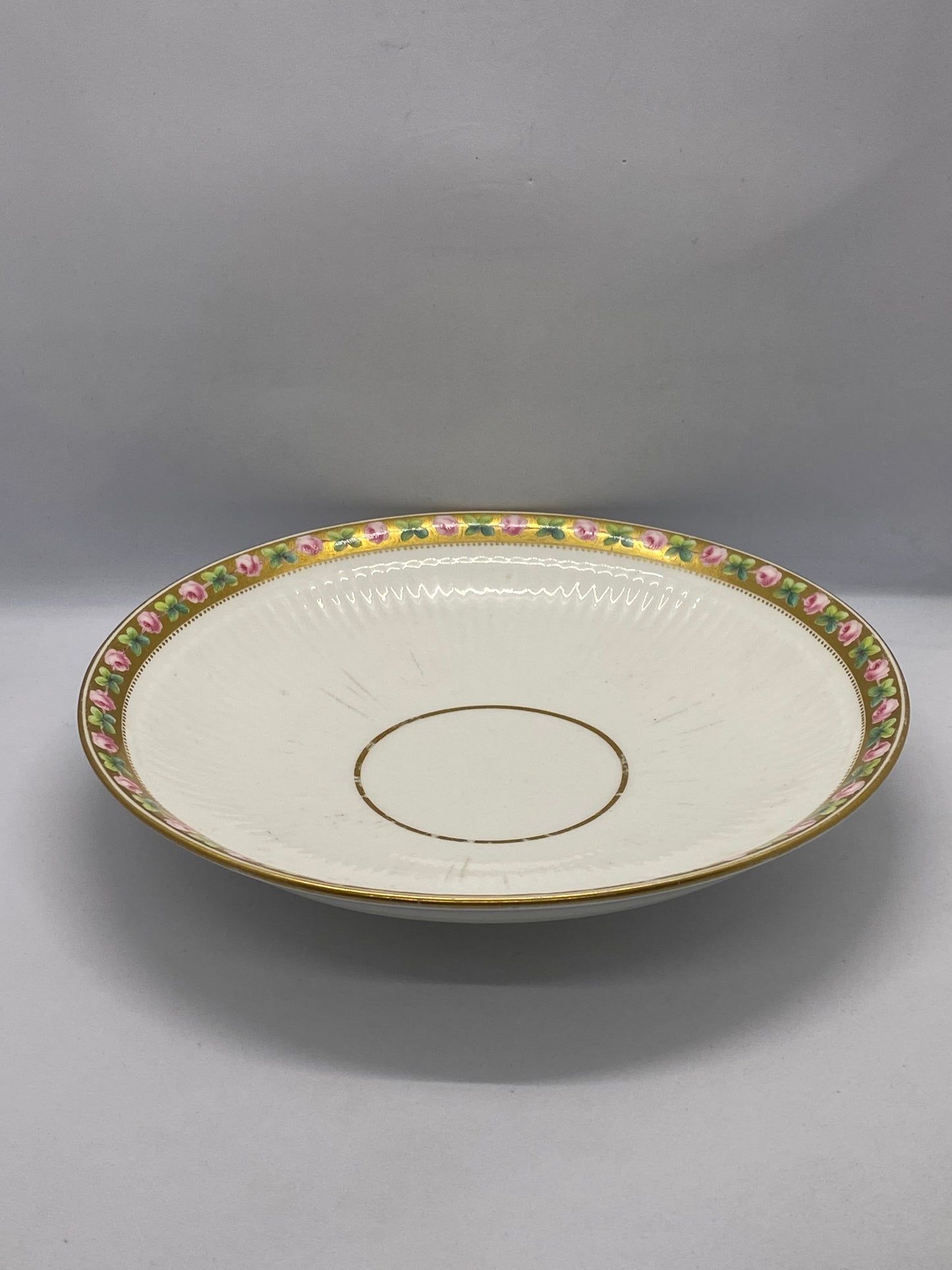 Mid Victorian Set of Two Shallow Dishes, Attributed Minton. Gilt and Rose Motifs c 1850-1853