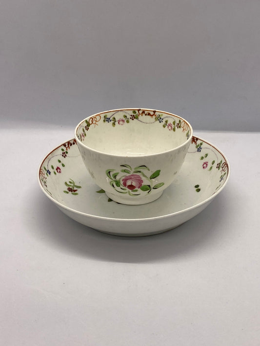 18 世纪晚期 New Hall 茶碗和茶碟