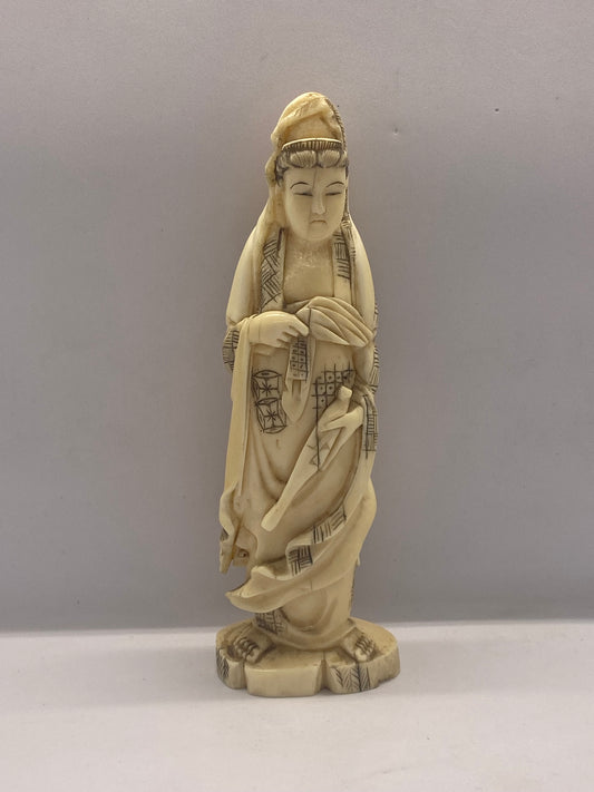 中国古董唐代象牙龙王女像