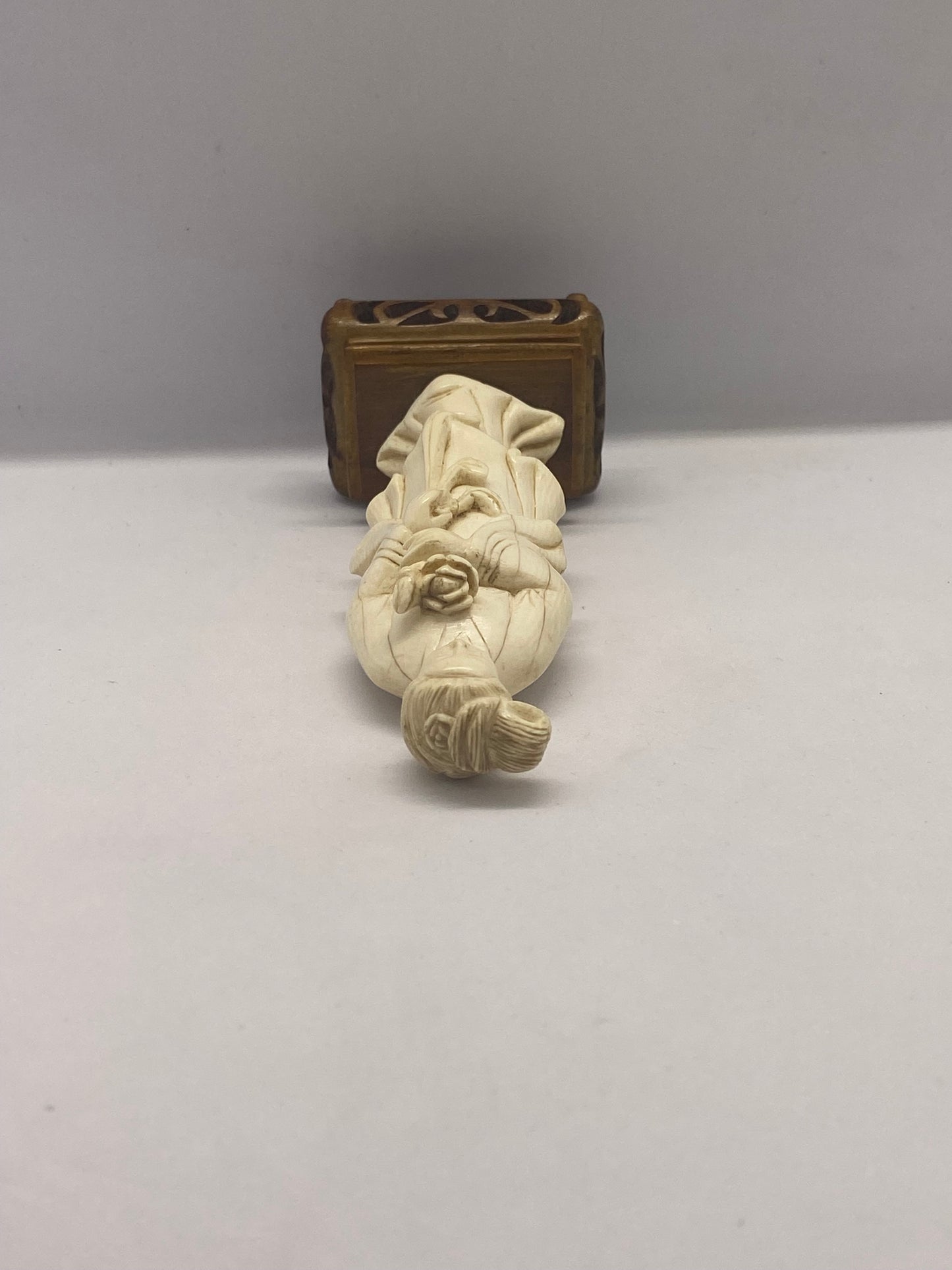 Antique Chinese Ivory Figurine of a Courtly Beauty