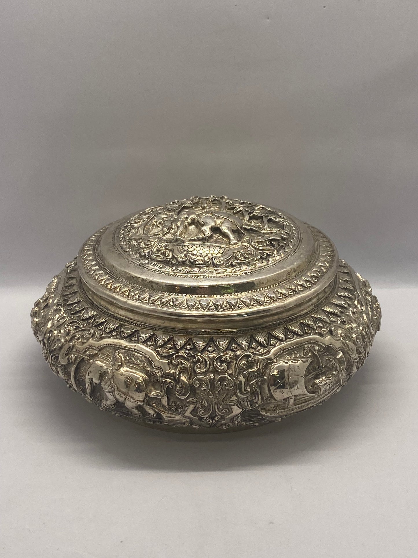 Antique Large Anglo-Indian Silver Repousse Box w Elephant Motifs